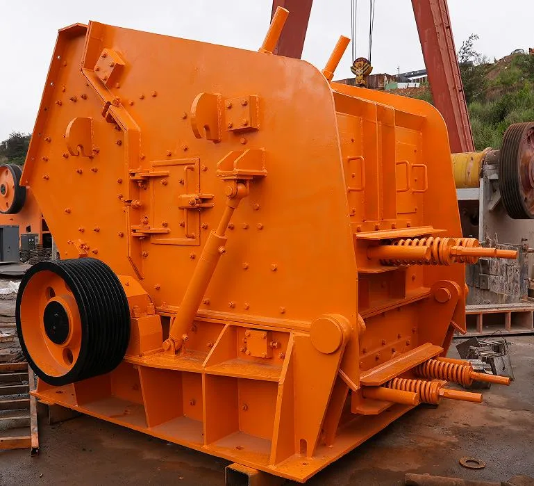 Frantumatore a urto di pietra di alta qualità utilizzato PF1315 con la buona condizione per l'estrazione mineraria/costruzione/metallurgia/cemento