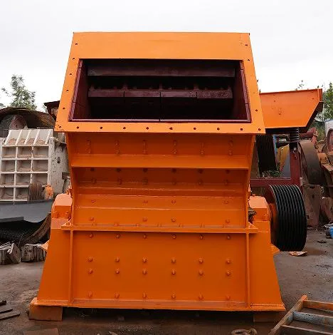 Frantumatore a urto di pietra di alta qualità utilizzato PF1315 con la buona condizione per l'estrazione mineraria/costruzione/metallurgia/cemento