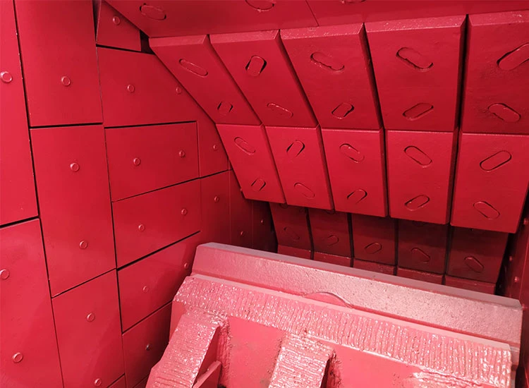Munire impatto di coda della sabbia che schiaccia il frantumatore a urto di rendimento elevato del frantoio di contrattacco della polvere del gesso del hard rock della macchina