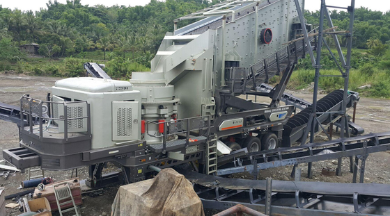50 - Macchina mobile del frantoio di 300 TPH che scherma dimensione d'alimentazione del frantoio 245mm del cono della miniera
