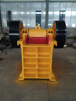 Minerale di ferro dell'aggregato della macchina di Mini Small Portable Jaw Crusher che schiaccia il minerale metallifero