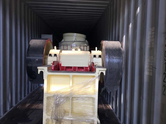 Minerale di ferro dell'aggregato della macchina di Mini Small Portable Jaw Crusher che schiaccia il minerale metallifero