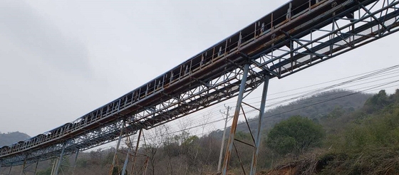 Sabbia estraente interurbana del minerale metallifero del nastro trasportatore propenso commovente automatico dell'aggregato