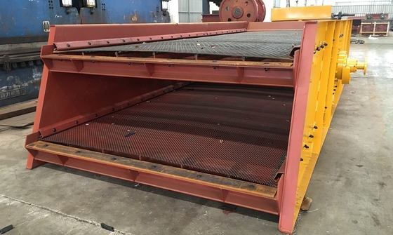 Macchina 22Kw 2YK2160 del vaglio oscillante della piattaforma del doppio di 400 TPH con lavare sistema